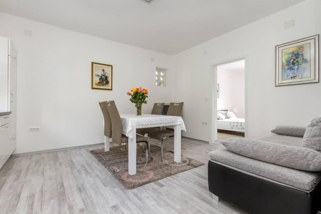 Apartman Buki **** Spalato Esterno foto